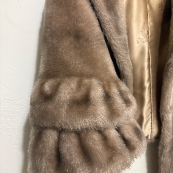 vintage Regina Glenara by Glenoit faux fur shawl - Picture 6 of 7